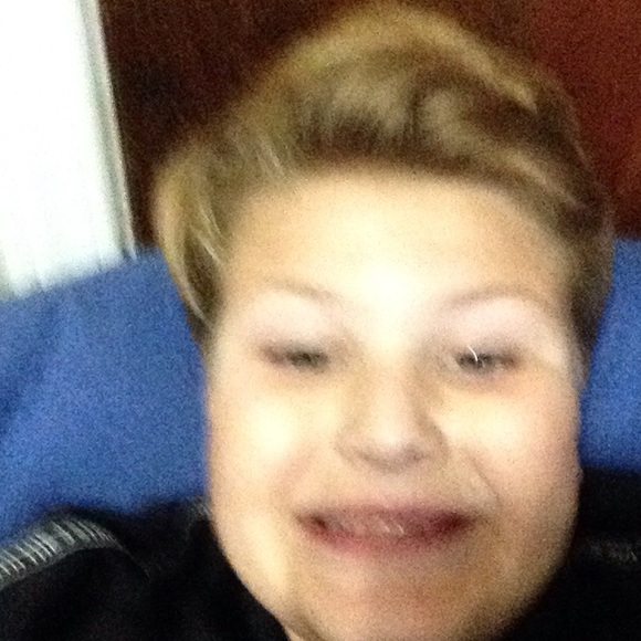 Profile Picture of Evan Dickerson (@evan8814) on Poshmark