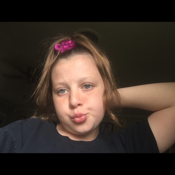 Profile Picture of Haleigh Doades (@haleigh_doades) on Poshmark