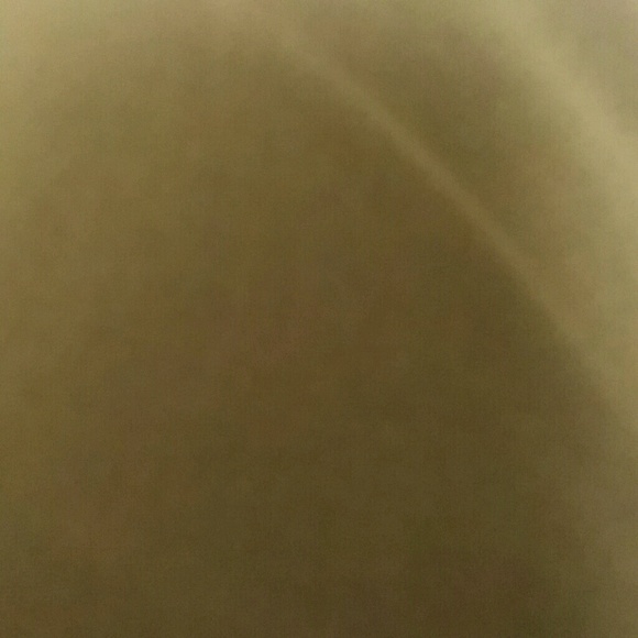 Profile Picture of Shannell Thomas (@shannt77) on Poshmark