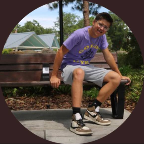 Profile Picture of Nick Reid (@2060188) on Poshmark