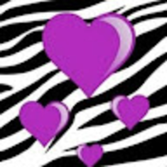 Profile Picture of Tammy Ford (@justasfunny7172) on Poshmark