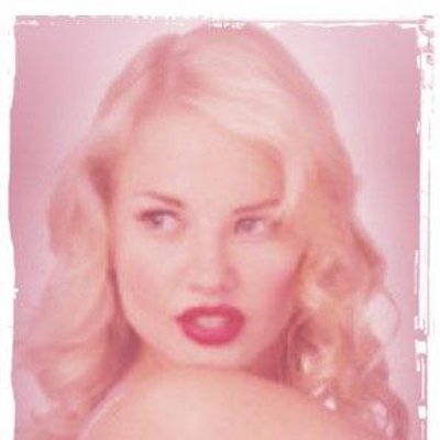 Profile Picture of Amy Esterle (@amyesterle) on Twitter