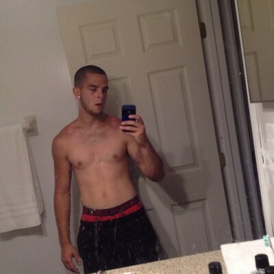 Profile Picture of Dustin Rutter (@drutter82) on Twitter