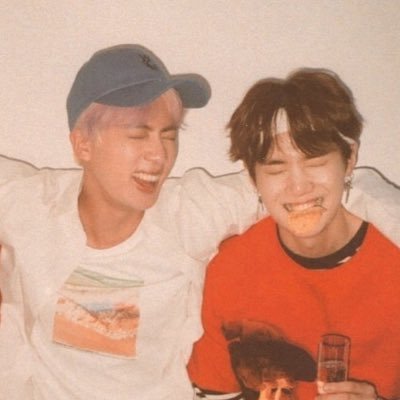 Profile Picture of Haley ♡s Joonies Cheeks (@sugfnyy) on Twitter