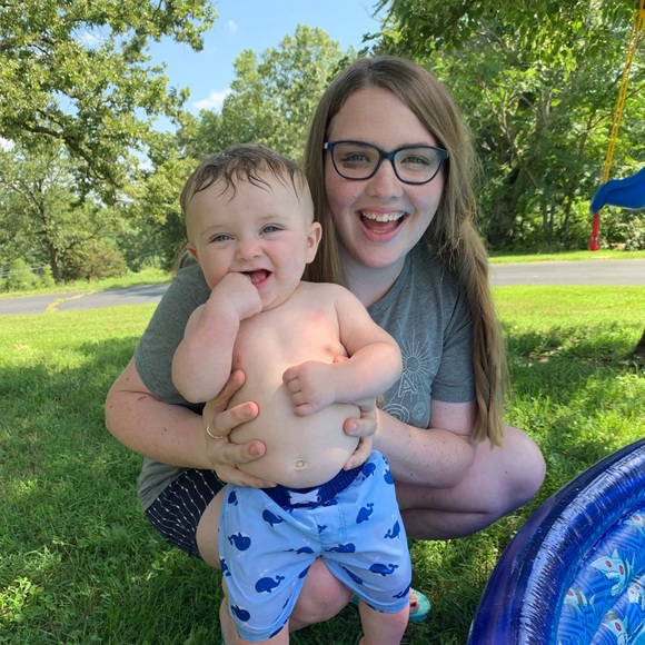 Profile Picture of Megan Clay (@megreneeclay) on Poshmark