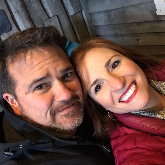 Profile Picture of Amber Roberts (@ahenry1998) on Poshmark