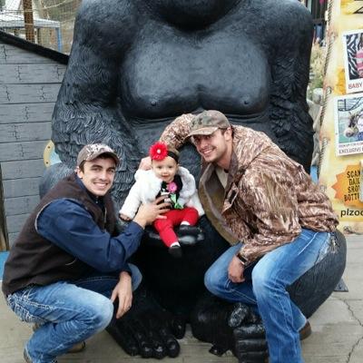 Profile Picture of Trevor (@TrevorHolcombe) on Twitter