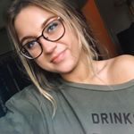 Profile Picture of Robyn 👽 (@yoderrobyn) on Instagram