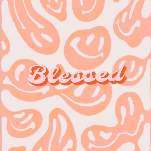 Profile Picture of Alivia Thompson (@samanthagolmon6) on Poshmark