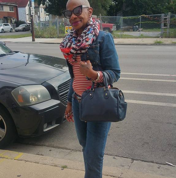 Profile Picture of Joyce Gray (@idadeva) on Poshmark