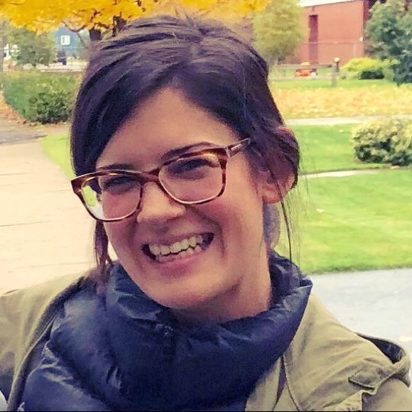 Profile Picture of Heather Keeling (@h_keeling) on Poshmark