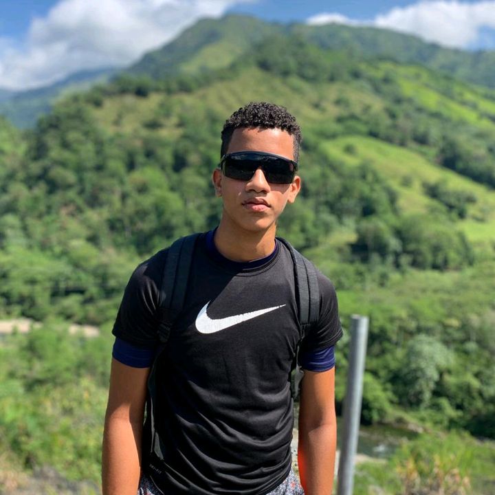 Profile Picture of Hansel Jimenez (@andrewjmh) on Tiktok