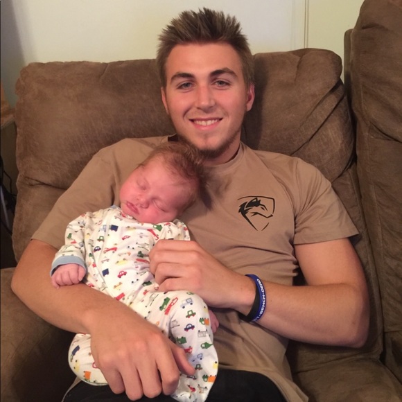 Profile Picture of Christian Wallace (@cwa11ace) on Poshmark