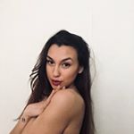 Profile Picture of 🥀 (@andrearoman__) on Instagram