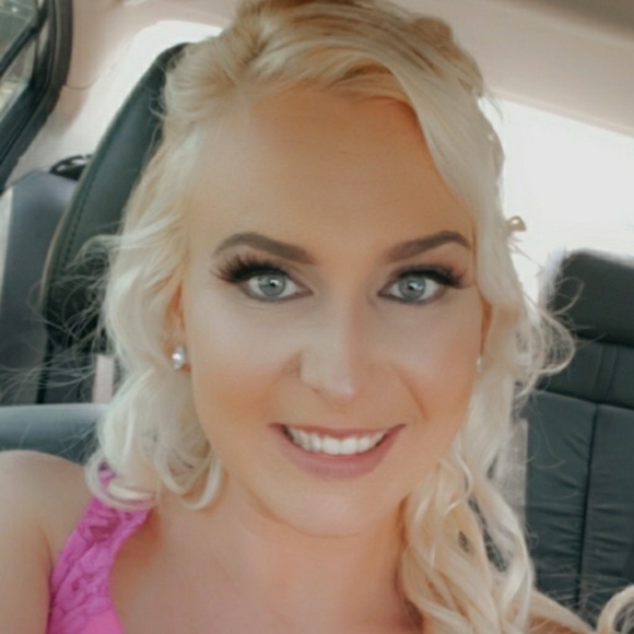Profile Picture of Briana Driggers (@briana_driggers) on Poshmark