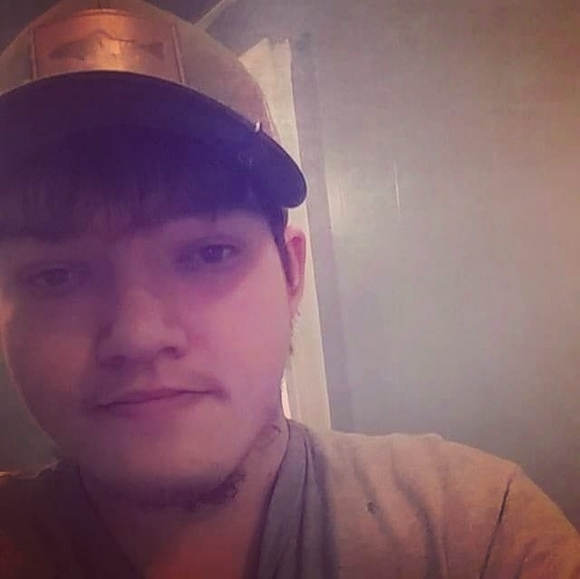 Profile Picture of Zachery Noland (@zachery_noland) on Poshmark