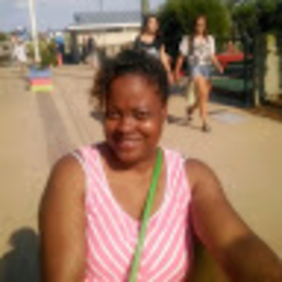 Profile Picture of Natasha Hursey (@tash3973) on Poshmark