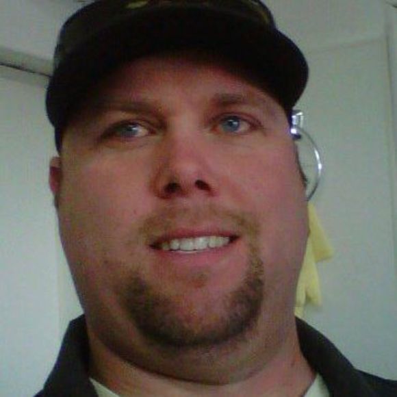 Profile Picture of Daniel Farmer (@turbotank34) on Poshmark