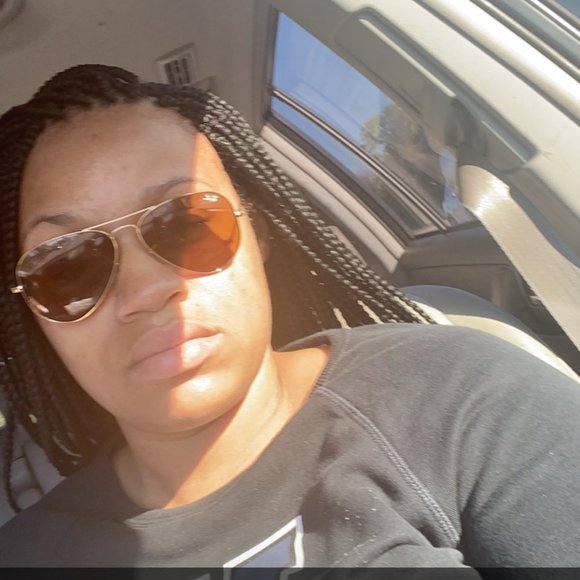 Profile Picture of Chasity Jackson (@chassmonique) on Poshmark