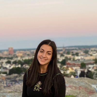 Profile Photo of rachel medeiros (@Med03Rach) on Twitter