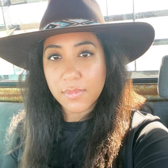 Profile Picture of Birgit Johnson (@birgit_) on Poshmark