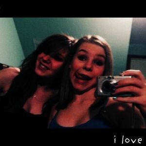 Profile Picture of Jolene Feeney (@irishbeans) on Myspace