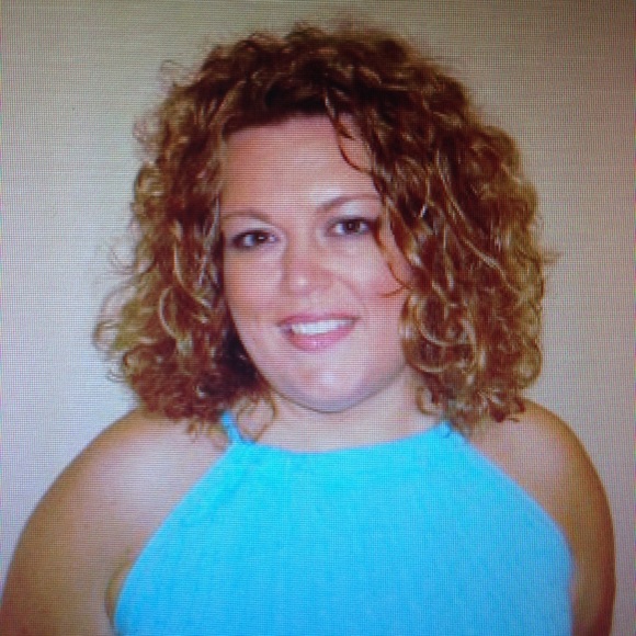 Profile Picture of Tiffany Heidlebaugh (@jaxcitigitl) on Poshmark