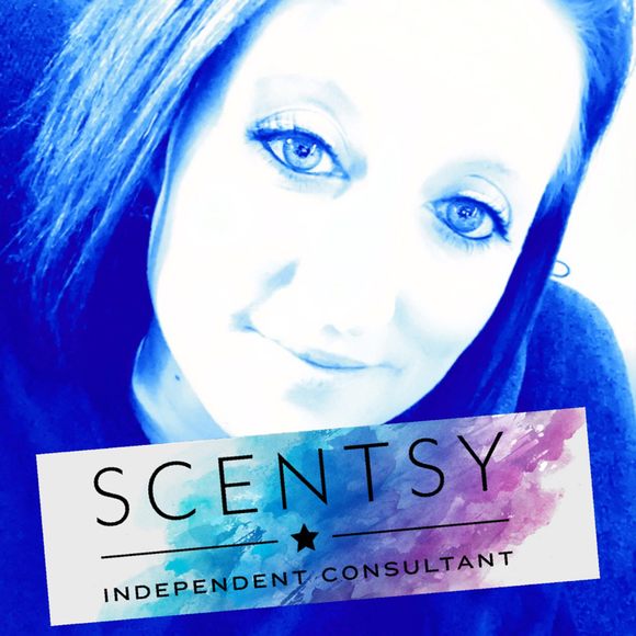 Profile Picture of Tanya Seabolt (@tanyaseabolt85) on Poshmark