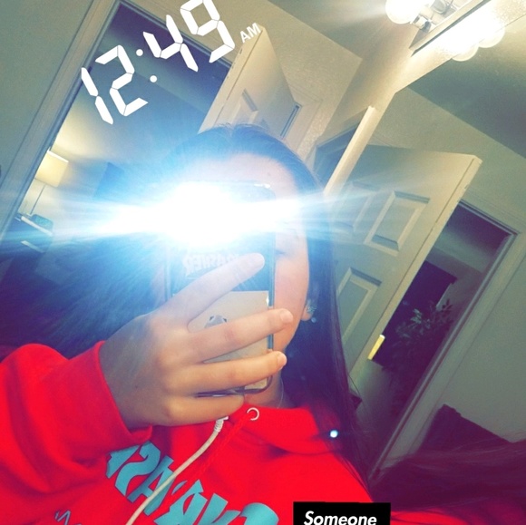 Profile Picture of Crystal Irizarry (@crystal_itis) on Poshmark