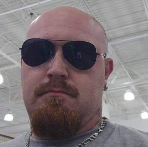 Profile Picture of Jonathan Holland (@jonathanholl758) on Poshmark