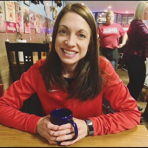 Profile Picture of Nicole Zoske (@nzoske) on Poshmark