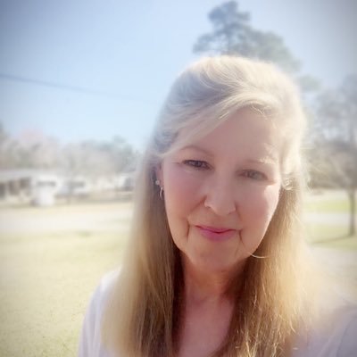Profile Picture of Teresa Bloom (@rubymamaw57) on Twitter