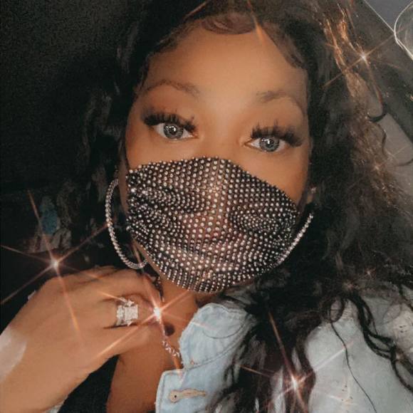 Profile Picture of Brandy James (@brandyjames315) on Poshmark