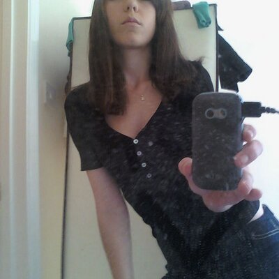 Profile Picture of Hollie Aldridge (@hollieLovesMatt) on Twitter