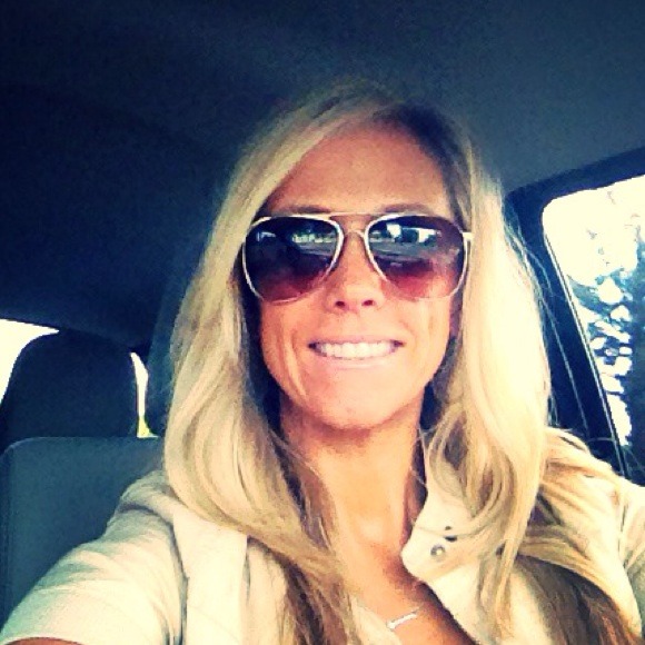 Profile Picture of Danielle Gribble (@danig73) on Poshmark