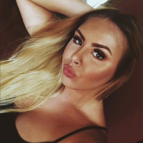 Profile Picture of Scottie Bowley (@scottieb98) on Poshmark