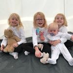 Profile Picture of Clare McDermott (@mumwithgirls) on Instagram