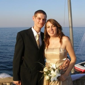 Profile Picture of Vicky Mahoney (@foxyvics62) on Myspace