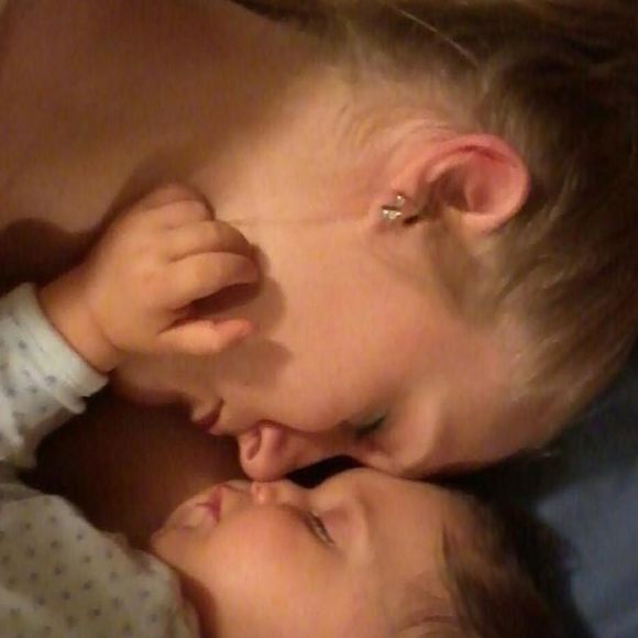 Profile Picture of Megan Chavez-heesh (@momma_mango) on Poshmark