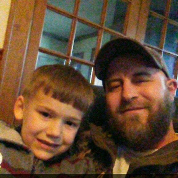 Profile Picture of Dustin Leffler (@leffler29) on Poshmark