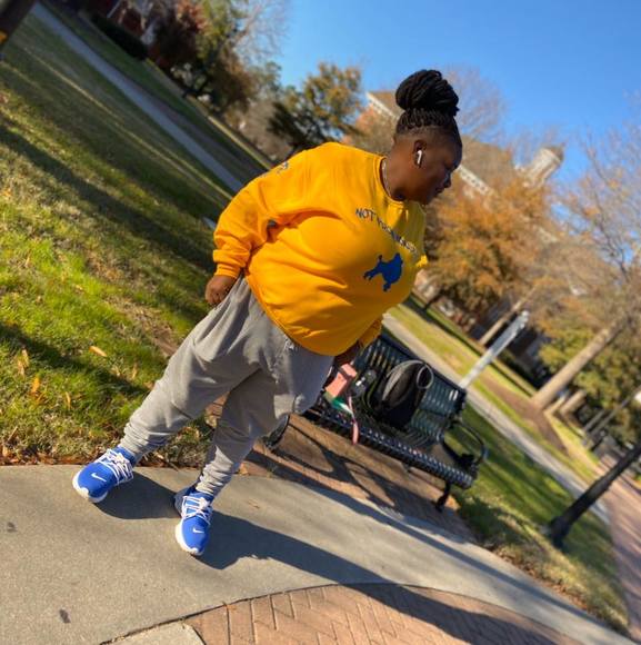 Profile Picture of Ajulae Saddler (@ajulaesaddler) on Poshmark