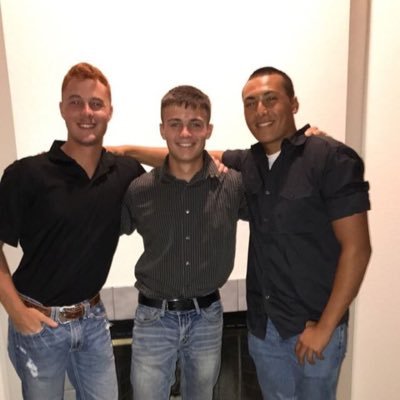 Profile Picture of Shumway_or_another (@shumway_adam) on Twitter