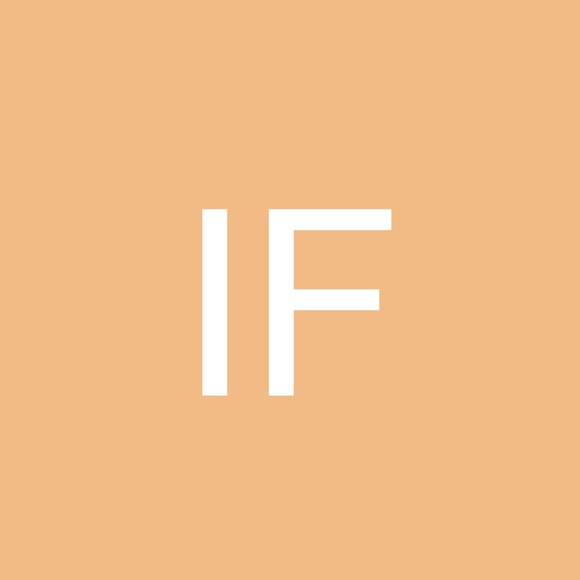 Profile Picture of Ilzanne Felski (@cyombrk) on Poshmark