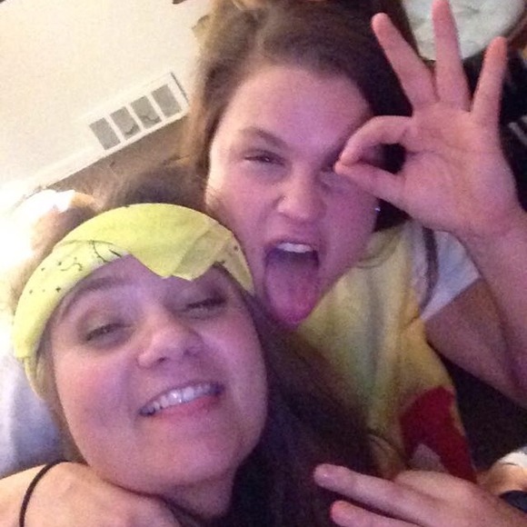 Profile Picture of Emily Taylor (@emilytaylor026) on Poshmark
