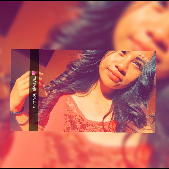 Profile Picture of Clarissa Caliboso (@clarissa218) on Poshmark