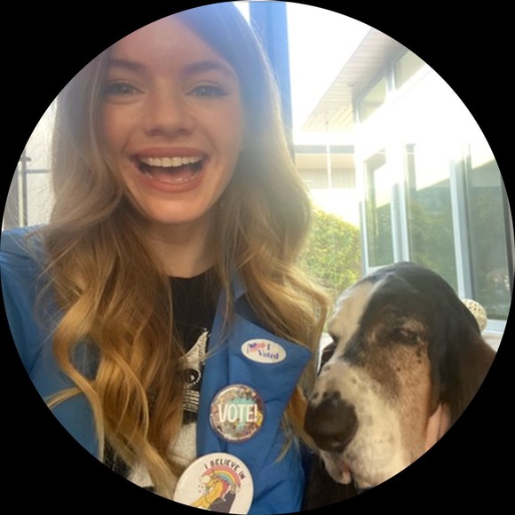 Profile Picture of Sarah Kiddoo (@sakiddoo) on Poshmark