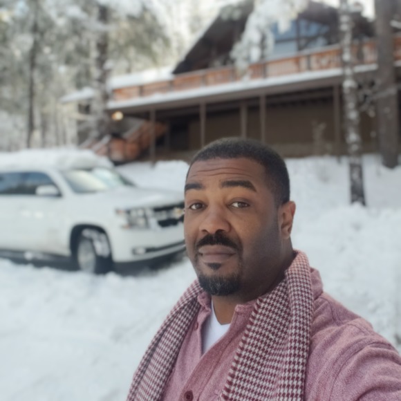 Profile Picture of Eric Lard (@knotty187) on Poshmark