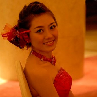 Profile Picture of Yimeng Zhang (@yimengzh) on Twitter