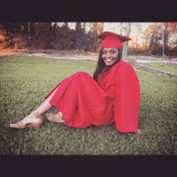 Profile Picture of Alexis Brinkley (@brinkleey) on Poshmark