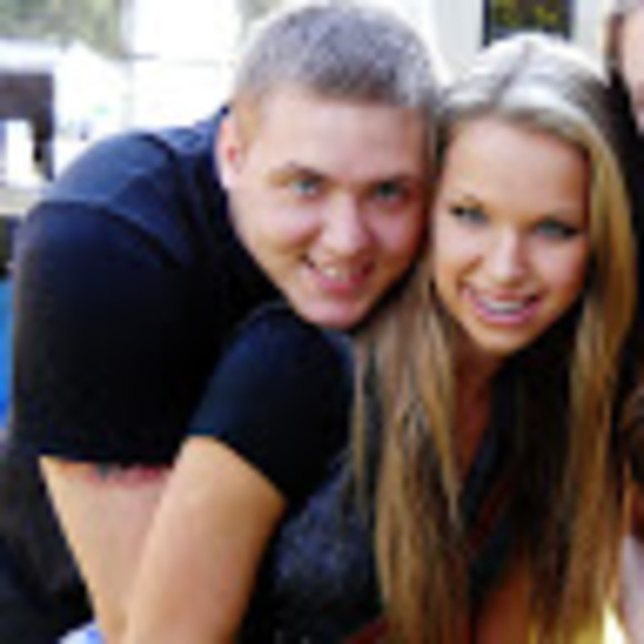 Profile Picture of Rebecca Wittner (@rebeccawittner) on Poshmark